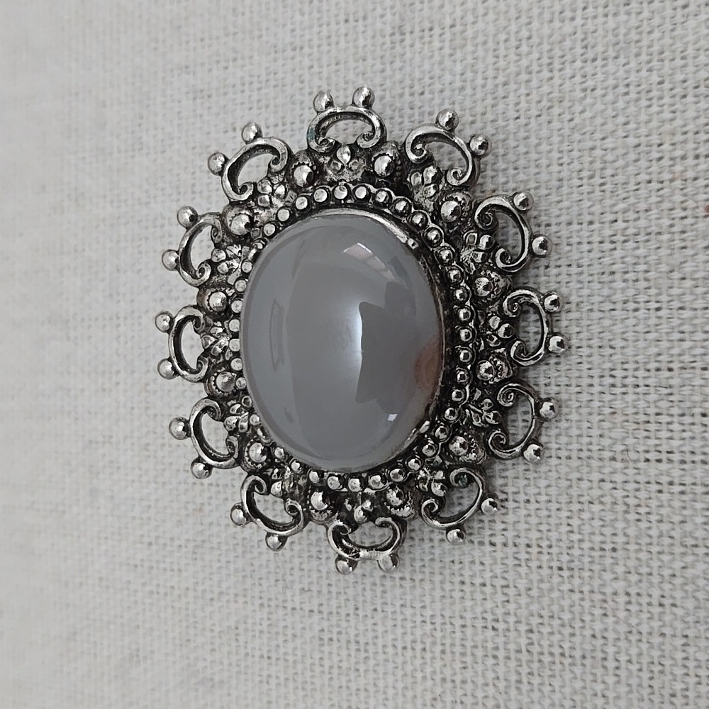 Oval Quartz Cabachon Brooch Ornate Setting